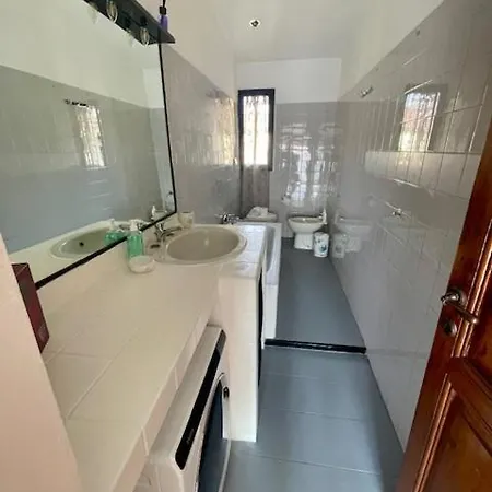 Tino's House 2punto0 アパート